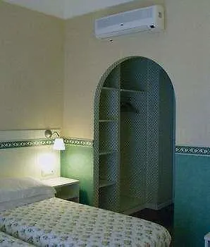 Migdal Palace Apartment